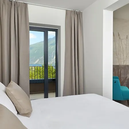 Hotel Royal Village Limone sul Garda