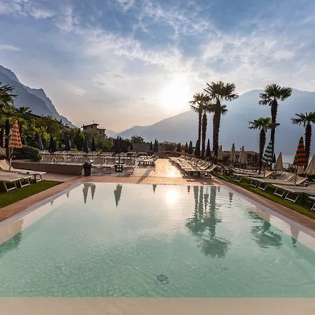 Hotel Royal Village 4*