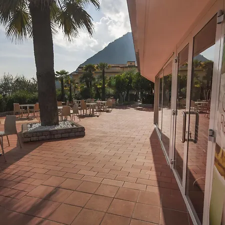 Royal Village Отель 4*
