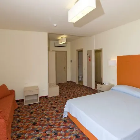 Hotel Royal Village 4*