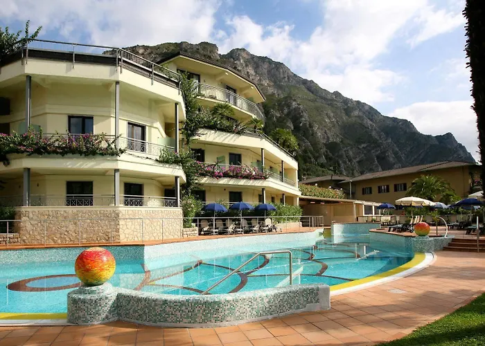 Hotel Royal Village Limone sul Garda